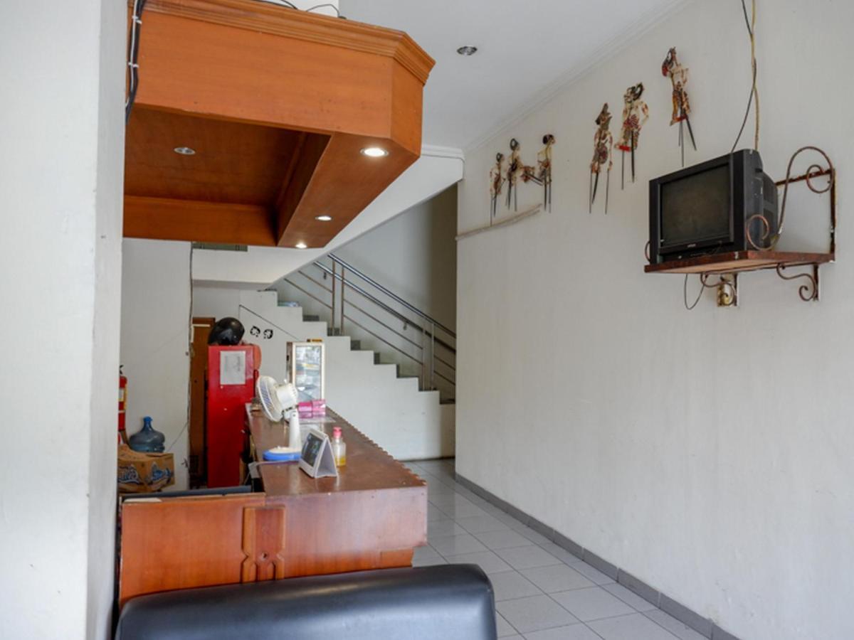 Hotel Reddoorz Near Tugu Yogyakarta Exteriér fotografie