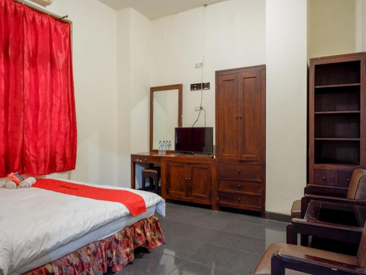 Hotel Reddoorz Near Tugu Yogyakarta Exteriér fotografie