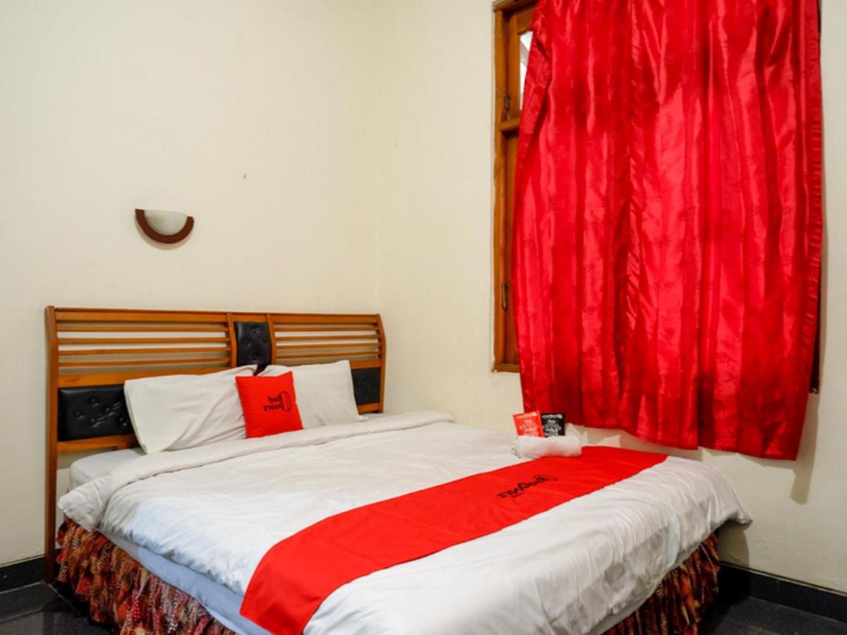 Hotel Reddoorz Near Tugu Yogyakarta Exteriér fotografie